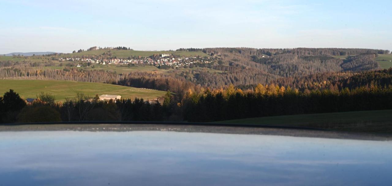 Gasthof & Pension "Schwarzer Adler" Masserberg Bagian luar foto